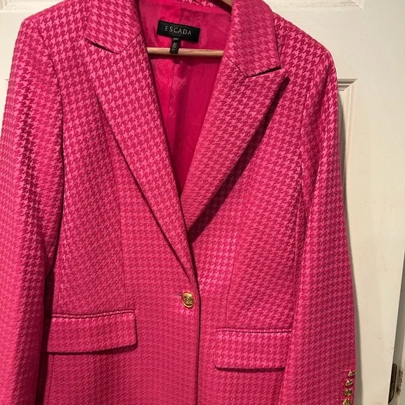 Escada Pink Houndstooth Blazer - Picture 2 of 10